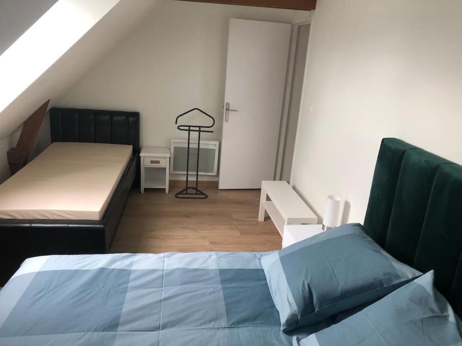 Residence Merlin Appart Des Druides Saint-Malon-sur-Mel Bagian luar foto